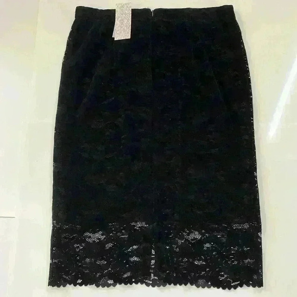 NWT Chico’s Lace Midi Skirt, Size 10, Shell 100%Nylon, Lining 100% polyester - Picture 2 of 7